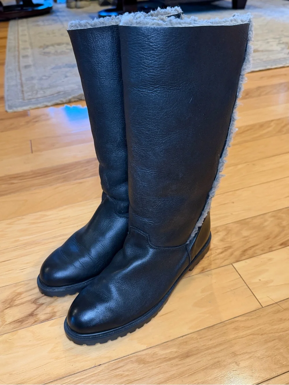 La Canadienne Tall Black Leather Boots Shearling Lined Lug Sole Size 9 Canada